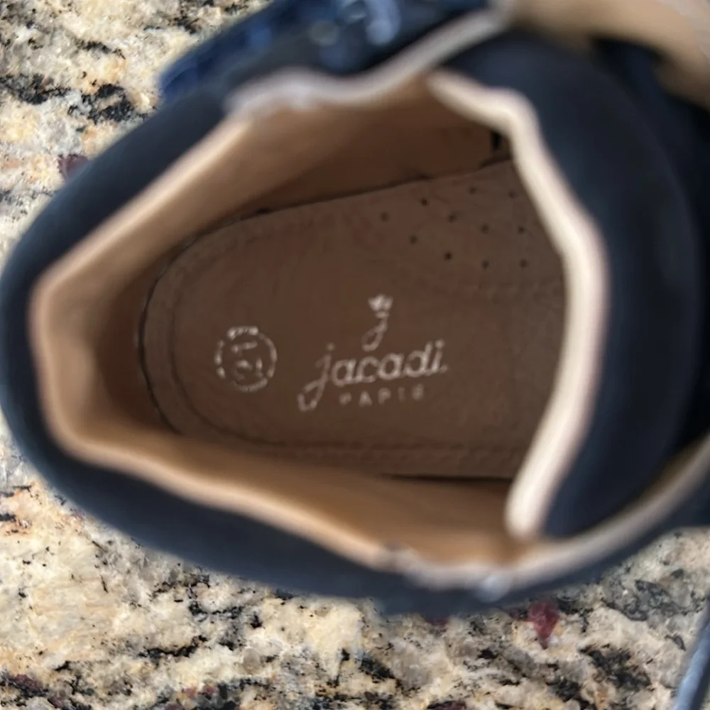 NEW Jacadi Dark Blue Suede Leather Kids Boots with Red Detail size 5.5 / 21